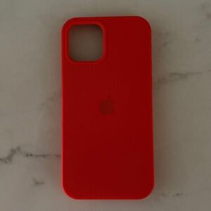 Apple iPhone 12/12 Pro Silicone Case